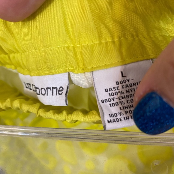 Skirt & blouse - Picture 4 of 6